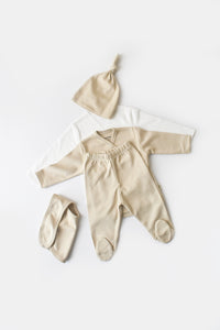 Coffret naissance 5 pièces  pour bébé couleur crème en 100% coton biologique GOTS interlock Slow fashion vêtement éthique durable éco-responsable