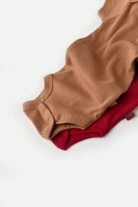 Body manches courtes couleur marron et rouge en coton biologique GOTS et modal Slow fashion vêtement bébé bio éthique durable éco-responsable