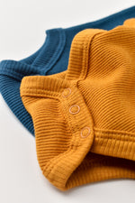 Charger l&#39;image dans la galerie, Body manches longues couleur bleu et safran en coton biologique GOTS et modal Slow fashion vêtement bébé bio éthique durable éco-responsable
